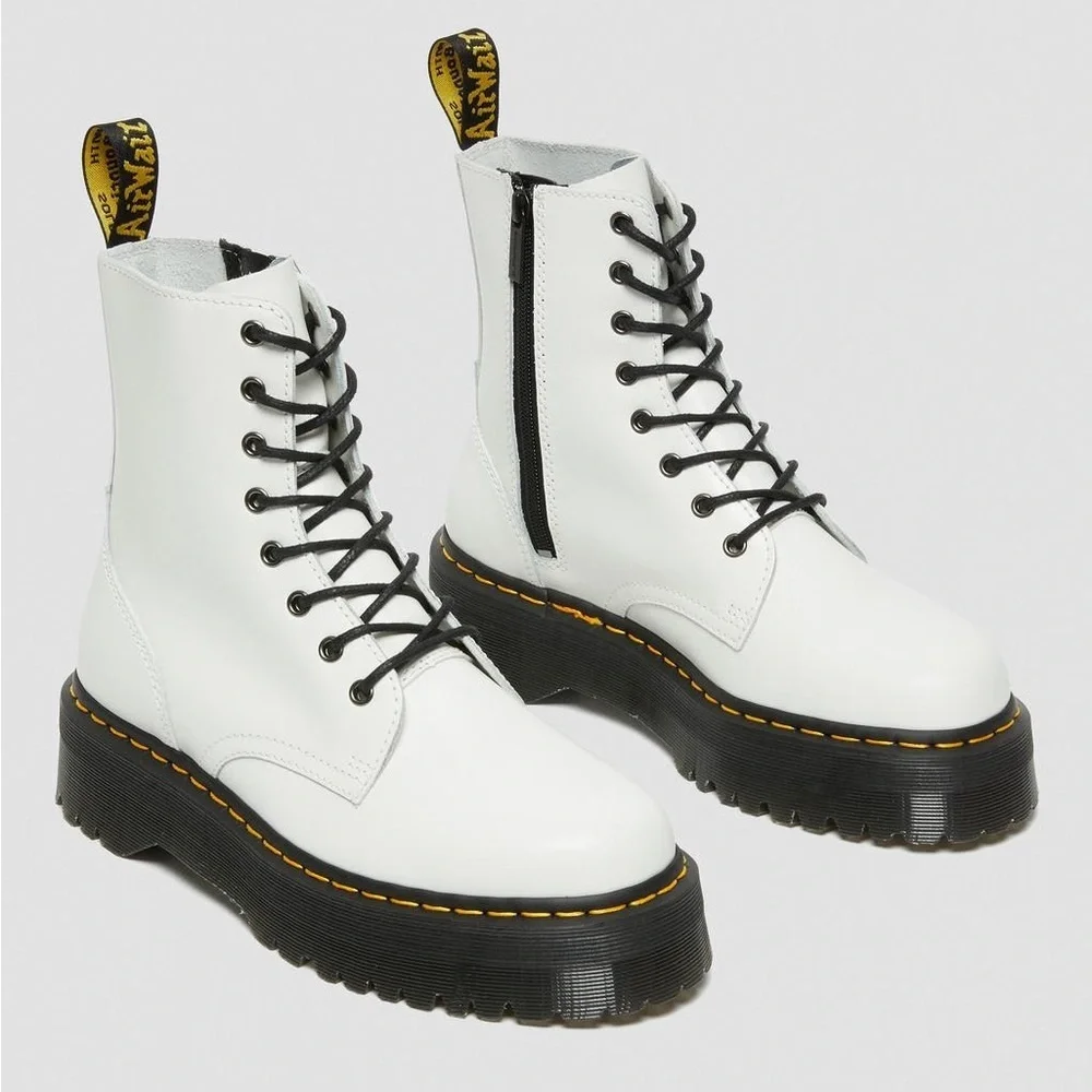 Dr.Martens JADON SMOOTH LEATHER PLATFORM BOOTS